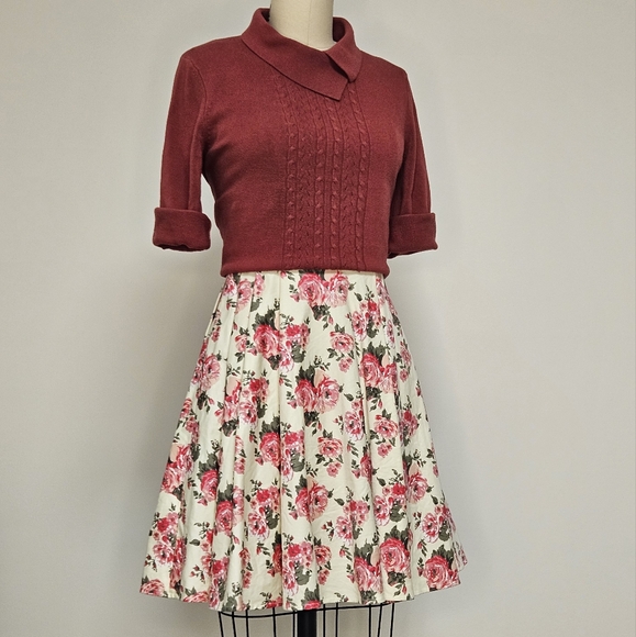 50s Inspired Floral - Picture 2 of 10